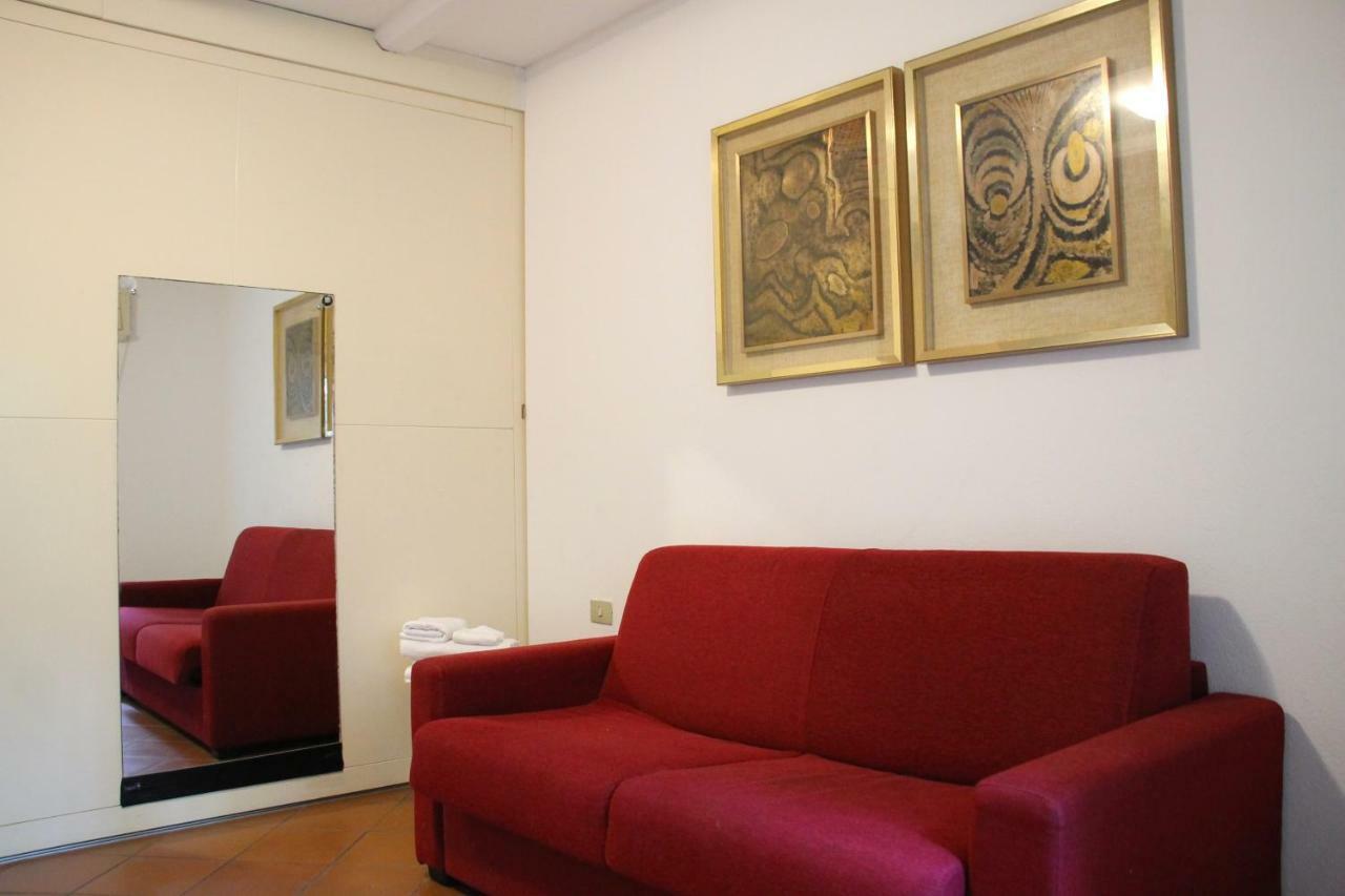 Basement Turati 3 -Consulates District Apartment Milan Bagian luar foto