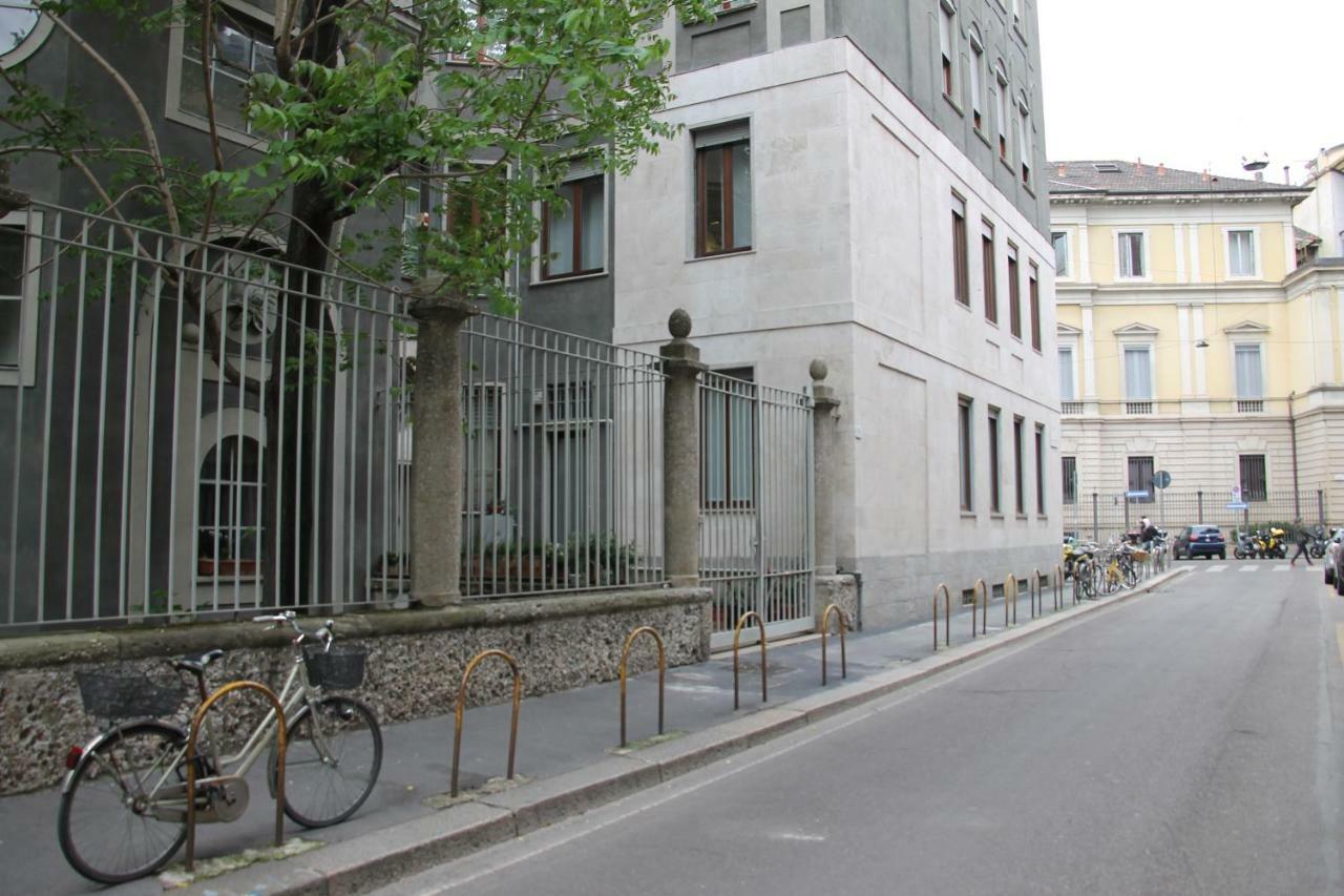 Basement Turati 3 -Consulates District Apartment Milan Bagian luar foto